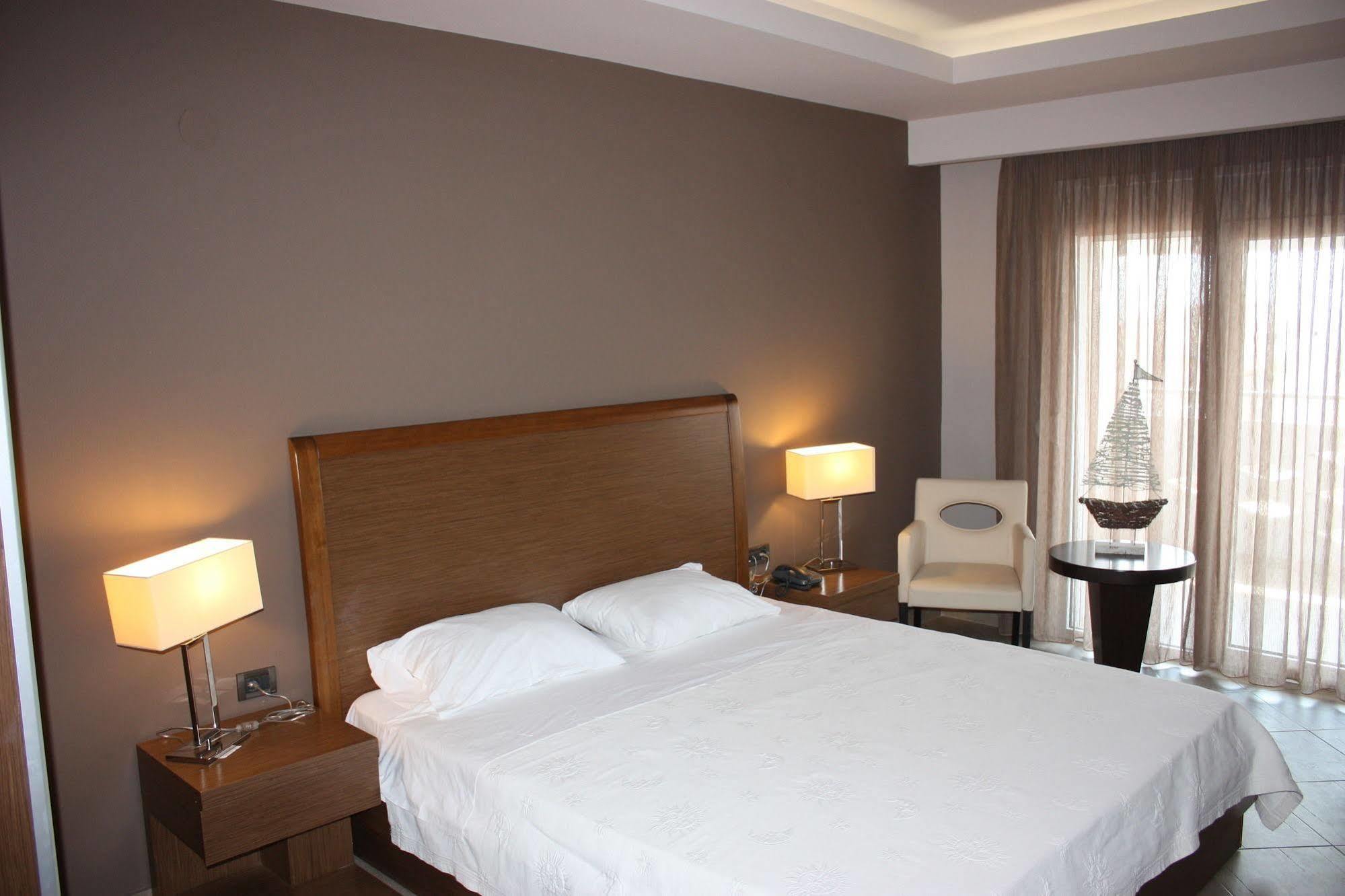 Hotel Cariatis Nea Kallikrateia Zewnętrze zdjęcie
